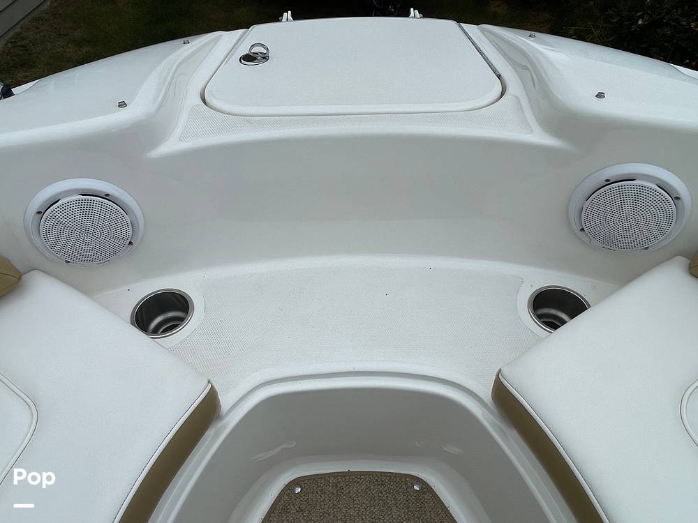 Slide: The Image of Sea Ray 200 Sundeck 2011 - 15629112