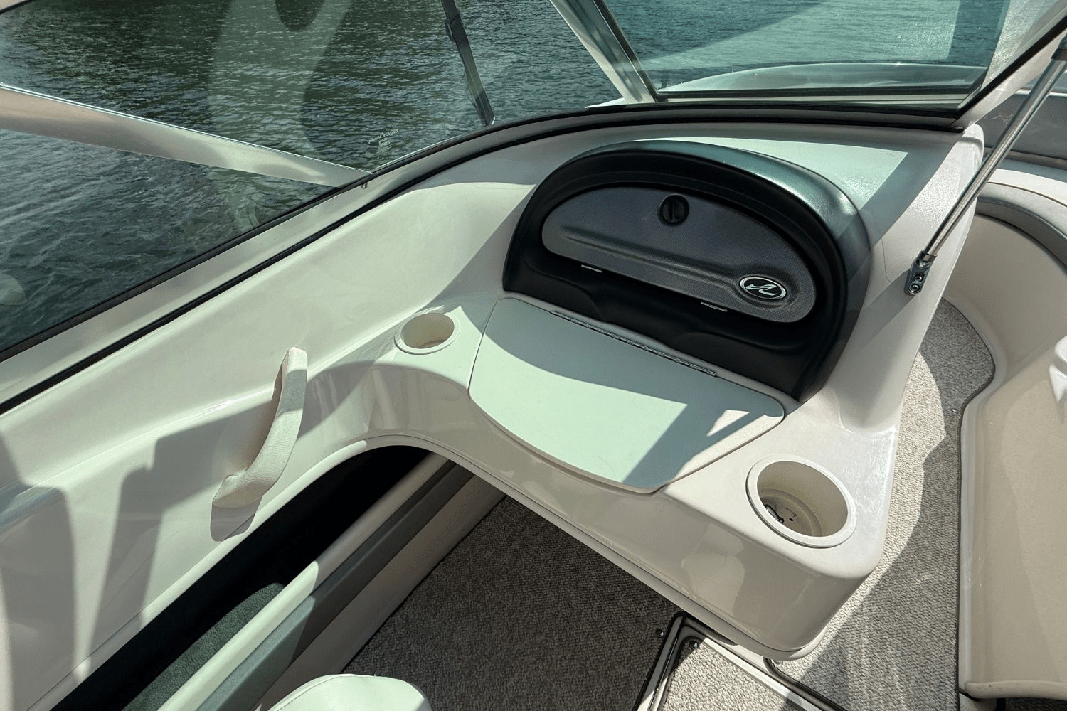 Slide: The Image of Sea Ray 205 Sport 2008 - 13