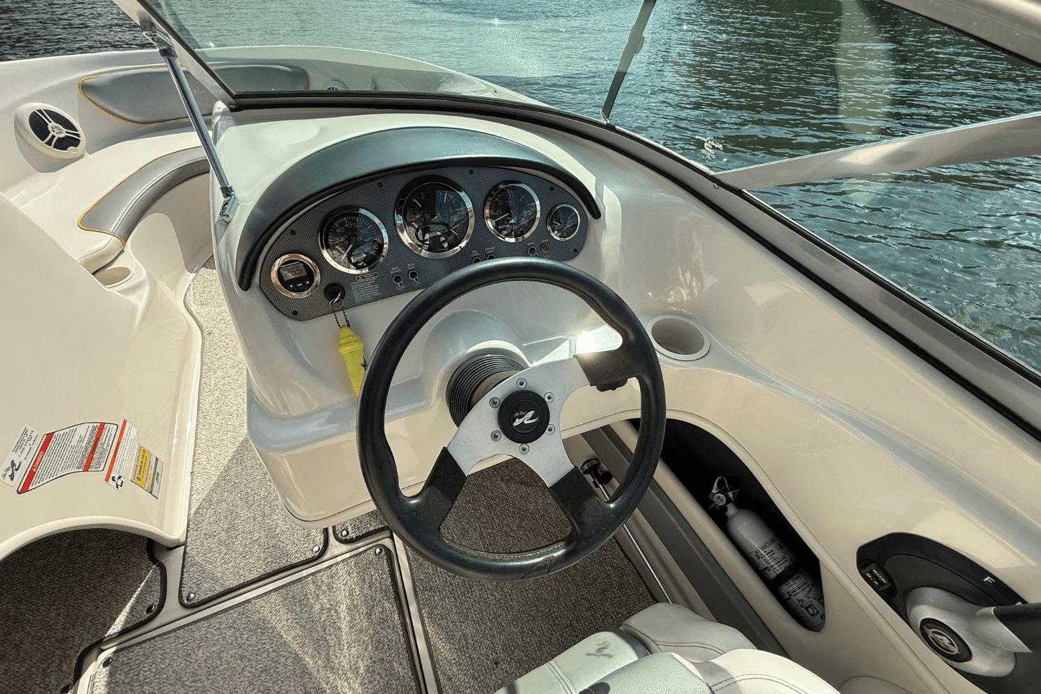 Slide: The Image of Sea Ray 205 Sport 2008 - 18