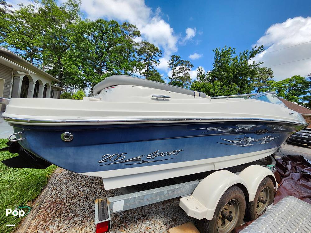 Slide: The Image of Sea Ray 205 Sport 2008 - 28