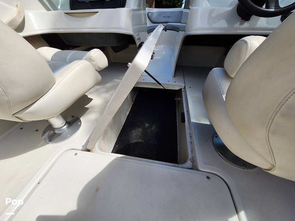 Slide: The Image of Sea Ray 205 Sport 2008 - 62
