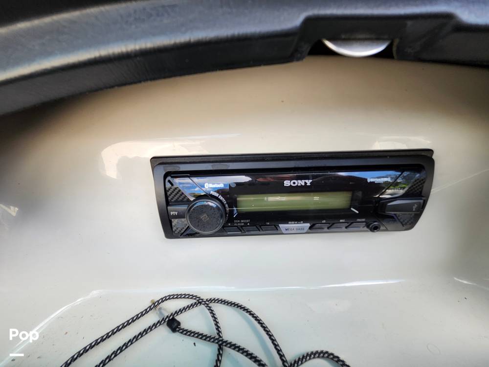 Slide: The Image of Sea Ray 205 Sport 2008 - 66