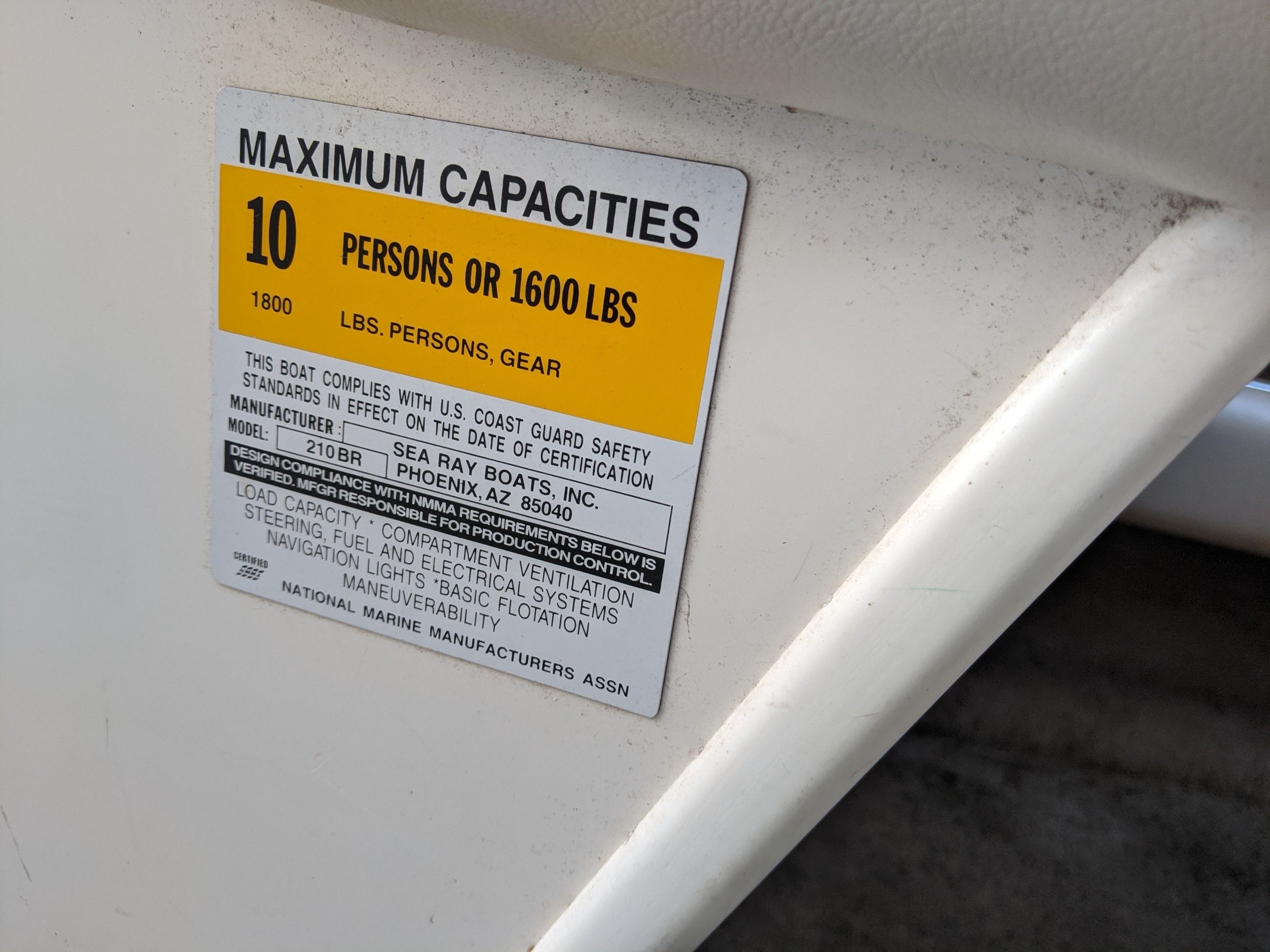 Slide: The Image of Sea Ray 210 1998 - 10