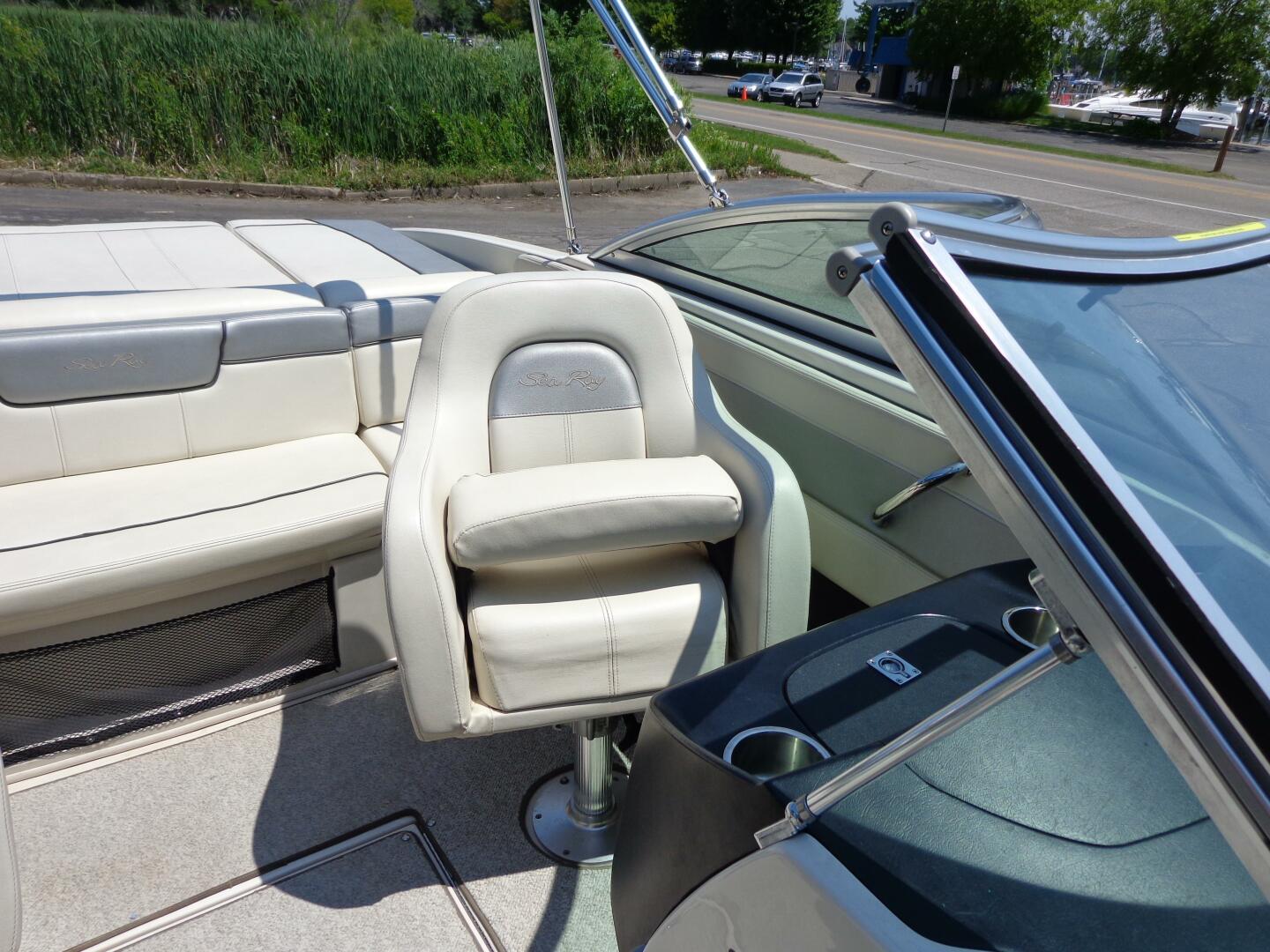 Slide: The Image of Sea Ray 210 Select 2009 - 5120742