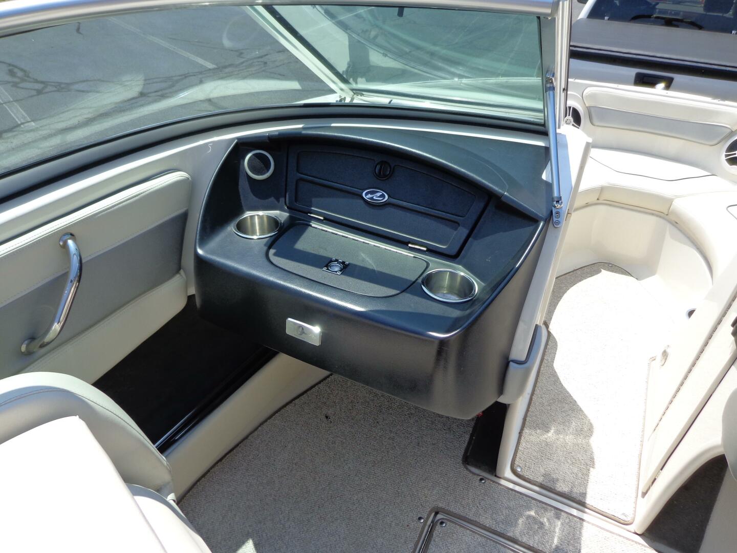 Slide: The Image of Sea Ray 210 Select 2009 - 5120744