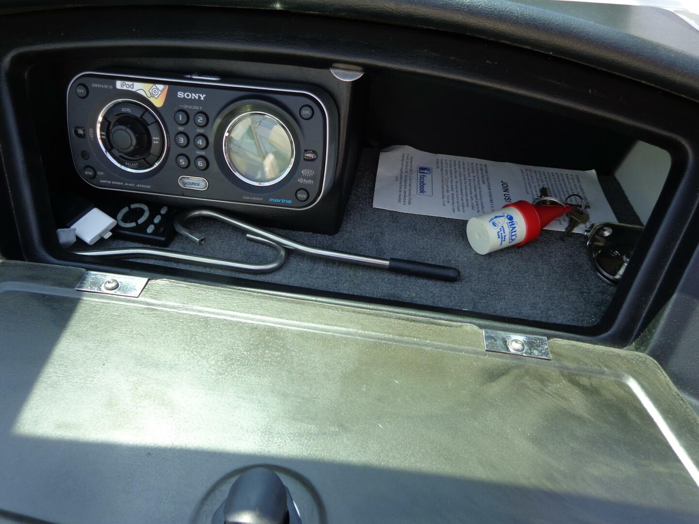 Slide: The Image of Sea Ray 210 Select 2009 - 5120747