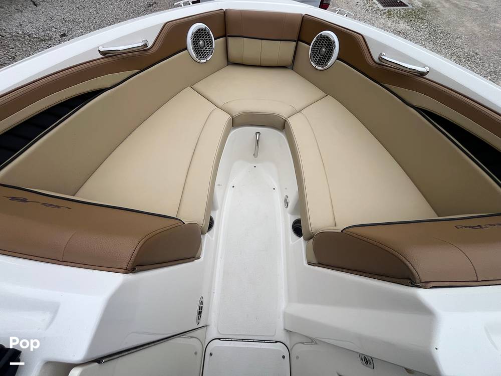 Slide: The Image of Sea Ray 210 SLX 2015 - 15