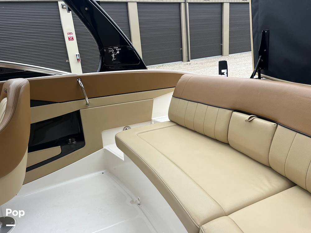Slide: The Image of Sea Ray 210 SLX 2015 - 38
