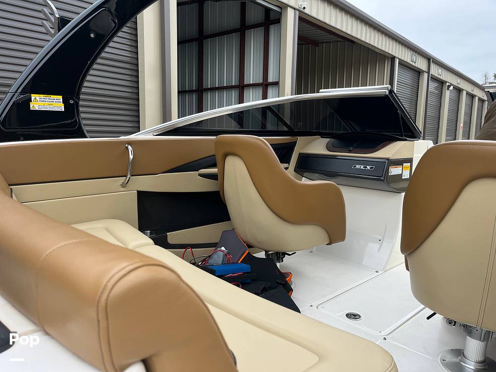 Slide: The Image of Sea Ray 210 SLX 2015 - 40