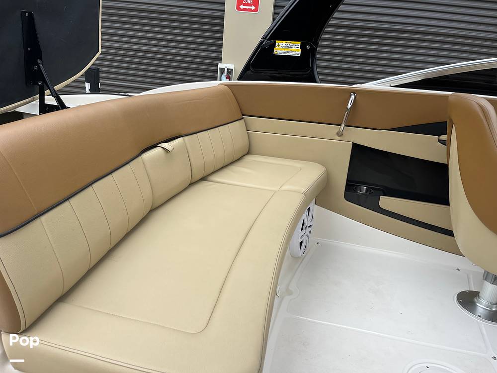 Slide: The Image of Sea Ray 210 SLX 2015 - 41