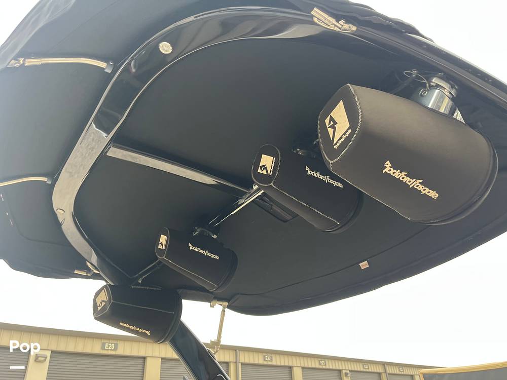 Slide: The Image of Sea Ray 210 SLX 2015 - 52