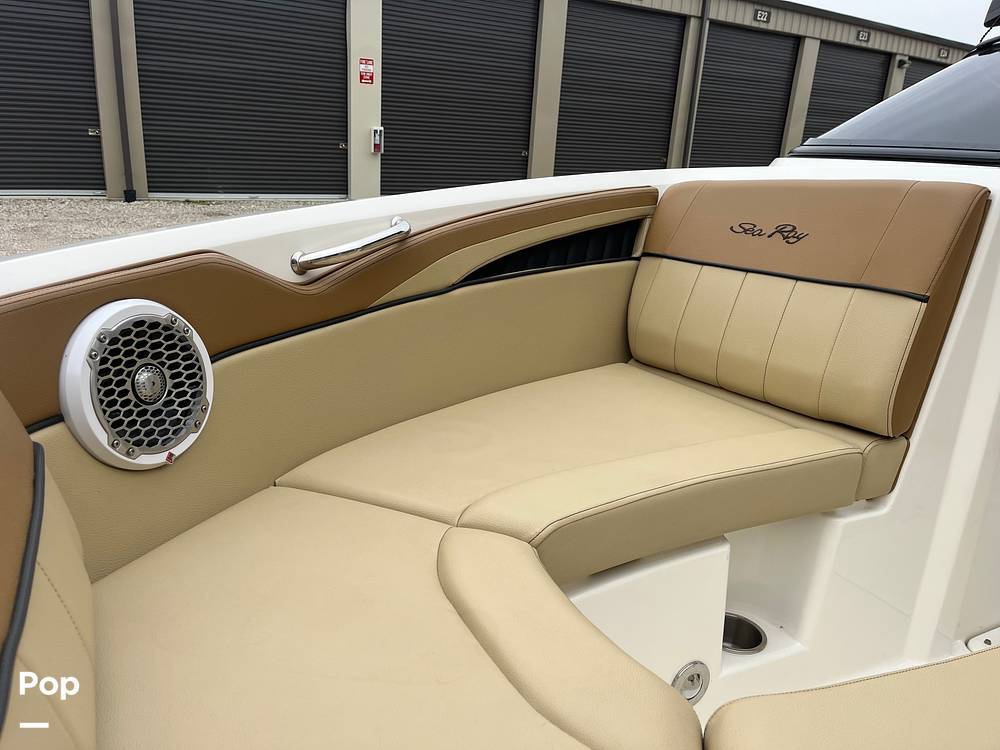 Slide: The Image of Sea Ray 210 SLX 2015 - 59