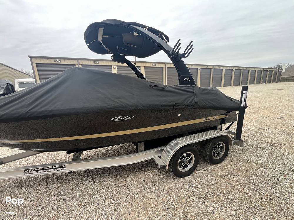 Slide: The Image of Sea Ray 210 SLX 2015 - 6