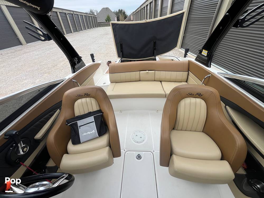 Slide: The Image of Sea Ray 210 SLX 2015 - 7