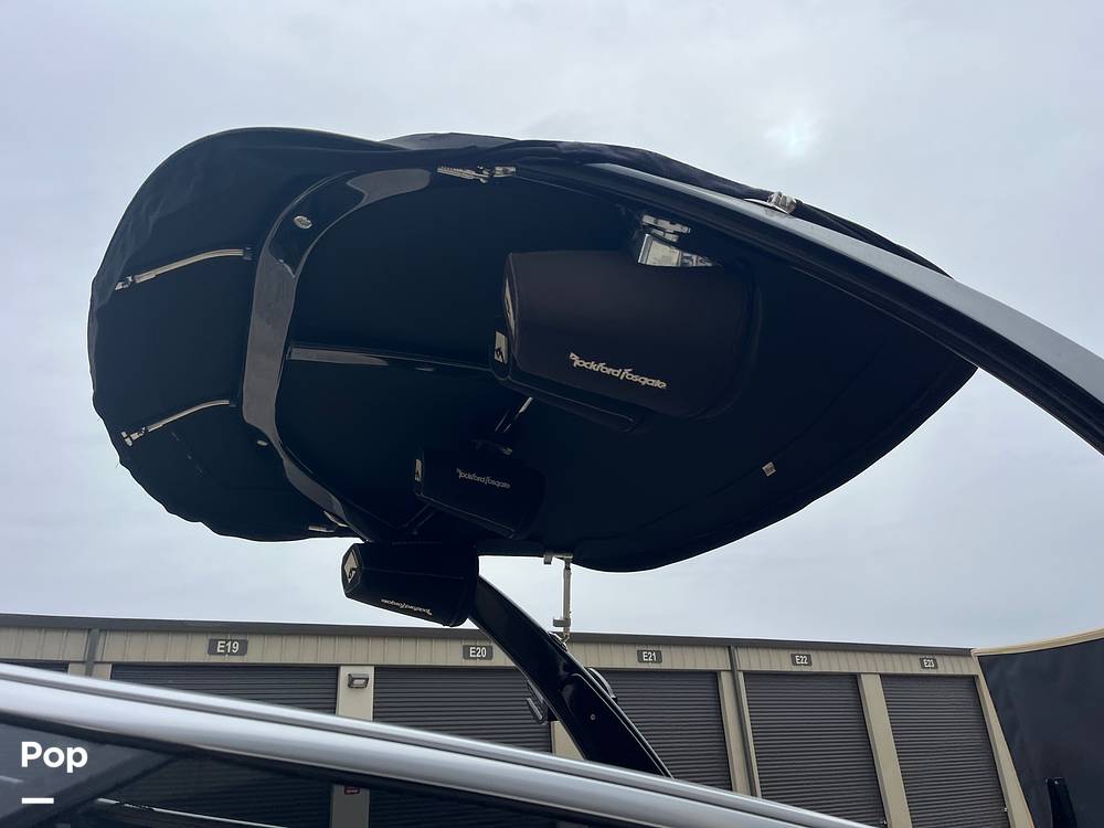Slide: The Image of Sea Ray 210 SLX 2015 - 85