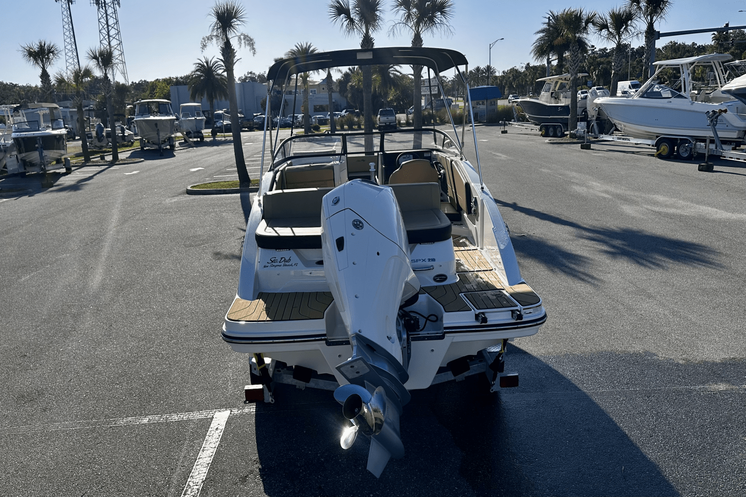 Slide: The Image of Sea Ray 210 SPX 2024 - 4