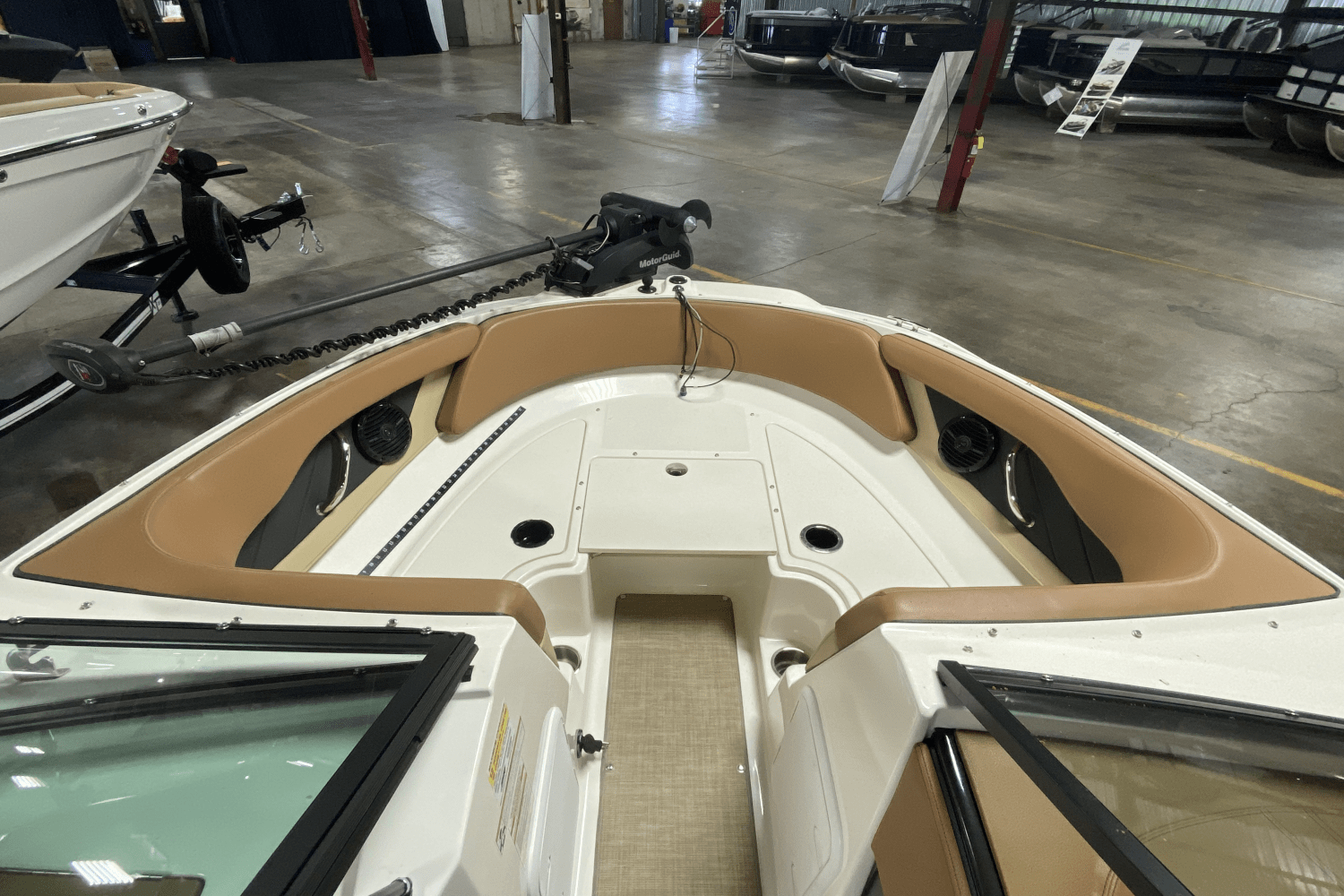 Slide: The Image of Sea Ray 210 SPXO 2017 - 4