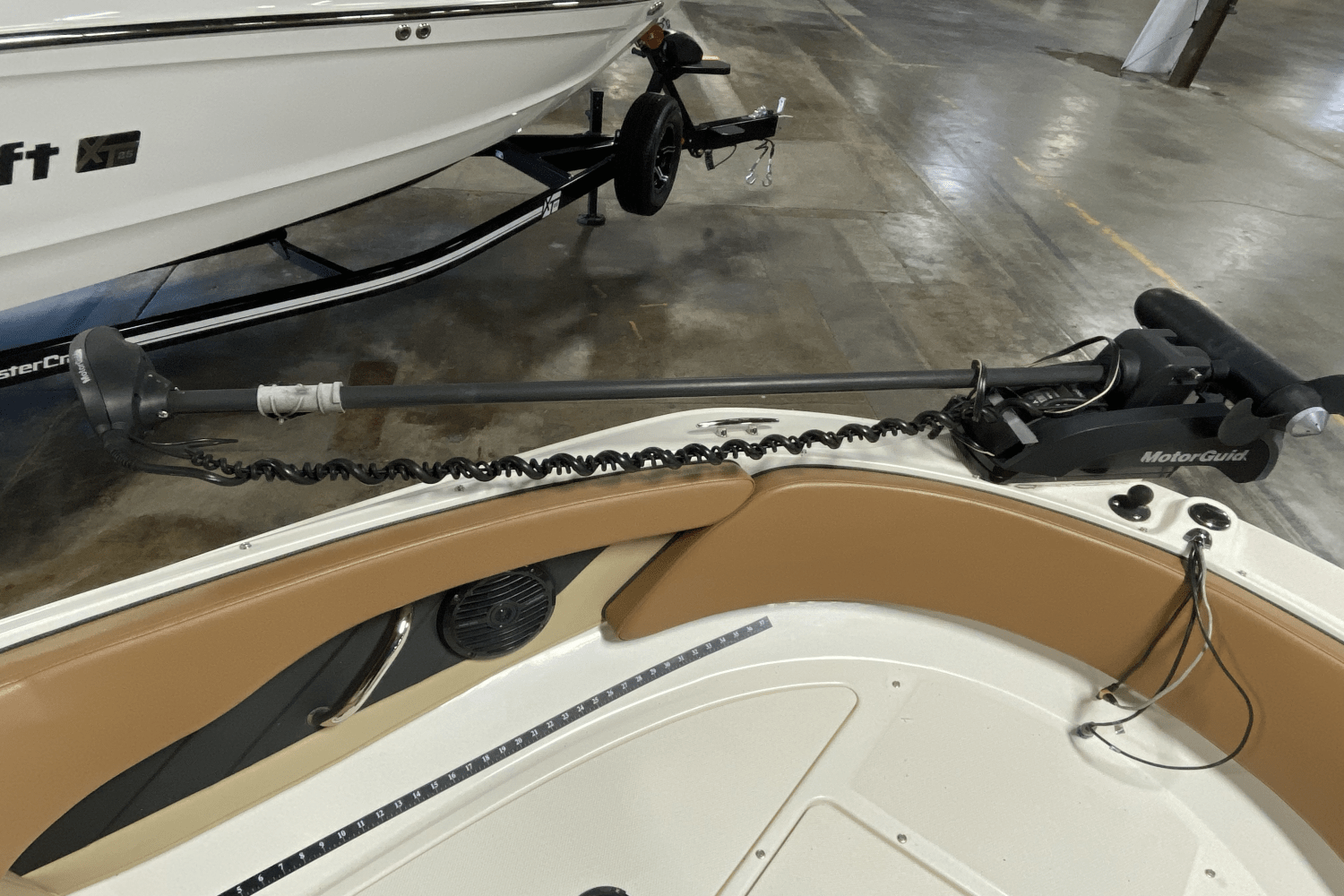 Slide: The Image of Sea Ray 210 SPXO 2017 - 8