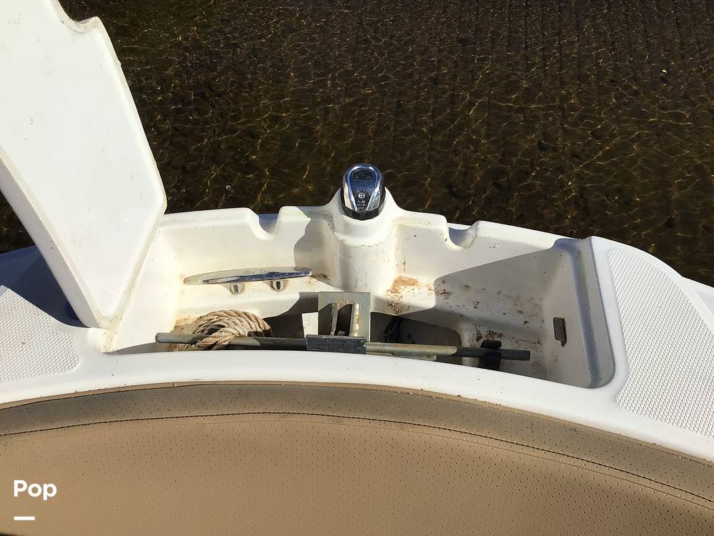 Slide: The Image of Sea Ray 210 SPX OB 2022 - 14830266