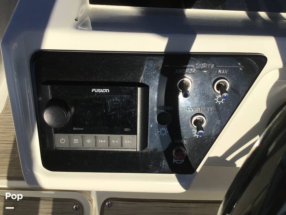Slide: The Image of Sea Ray 210 SPX OB 2023 - 14836011