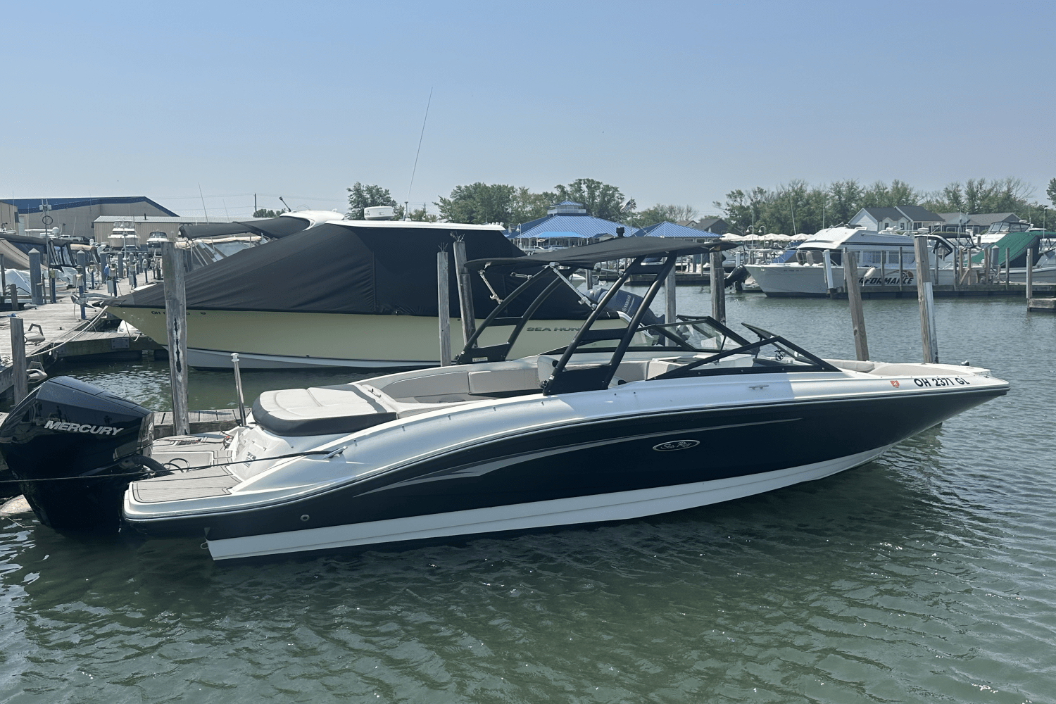 Slide: The Image of Sea Ray 210 SPX/OB 2023 - 5