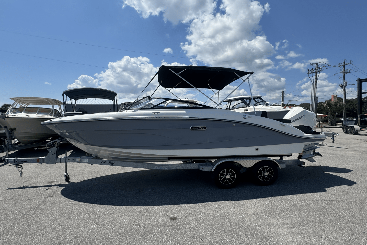 Slide: The Image of Sea Ray 210 SPX OB 2024 - 2