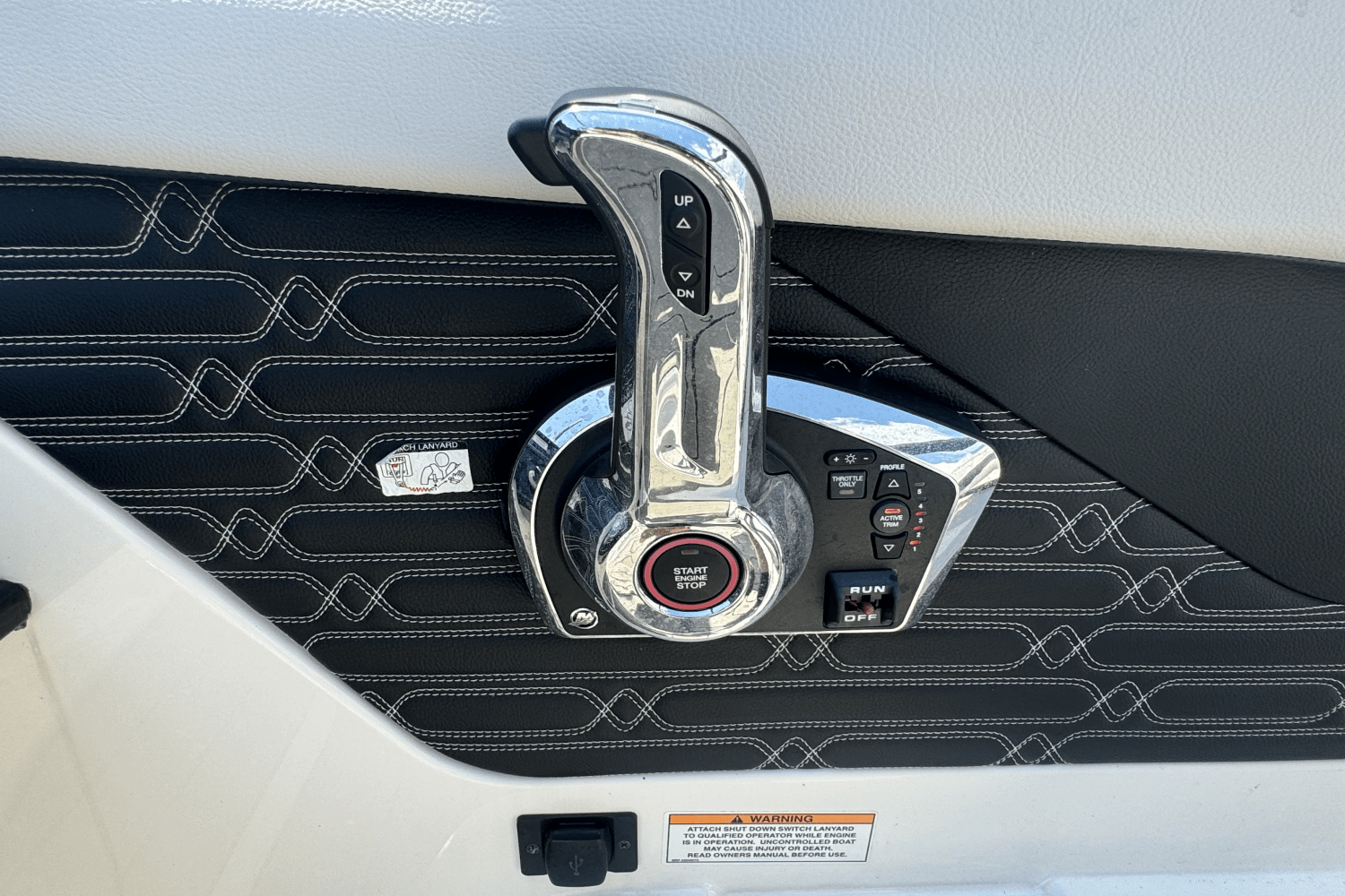 Slide: The Image of Sea Ray 210 SPX OB 2024 - 20