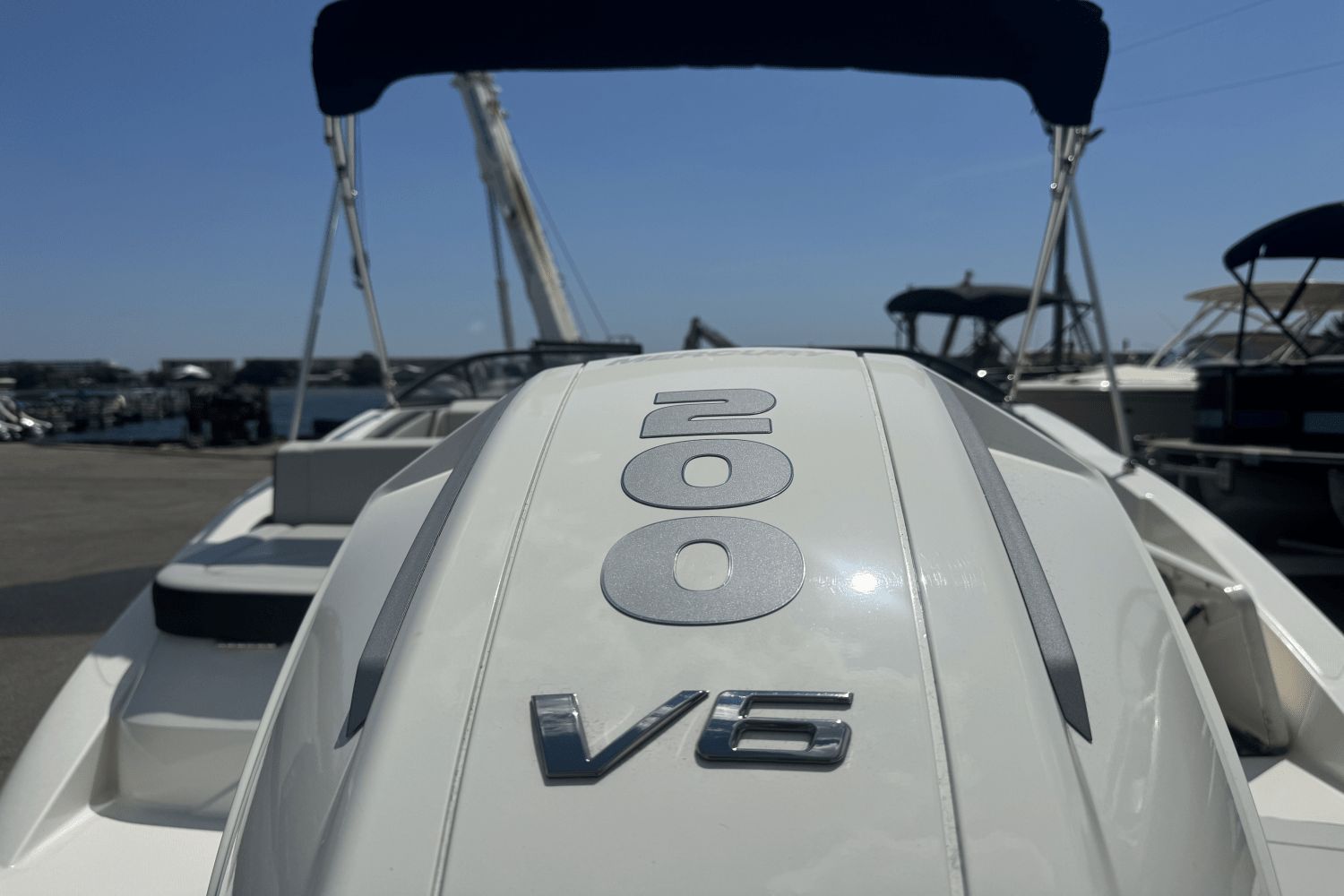 Slide: The Image of Sea Ray 210 SPX OB 2024 - 4