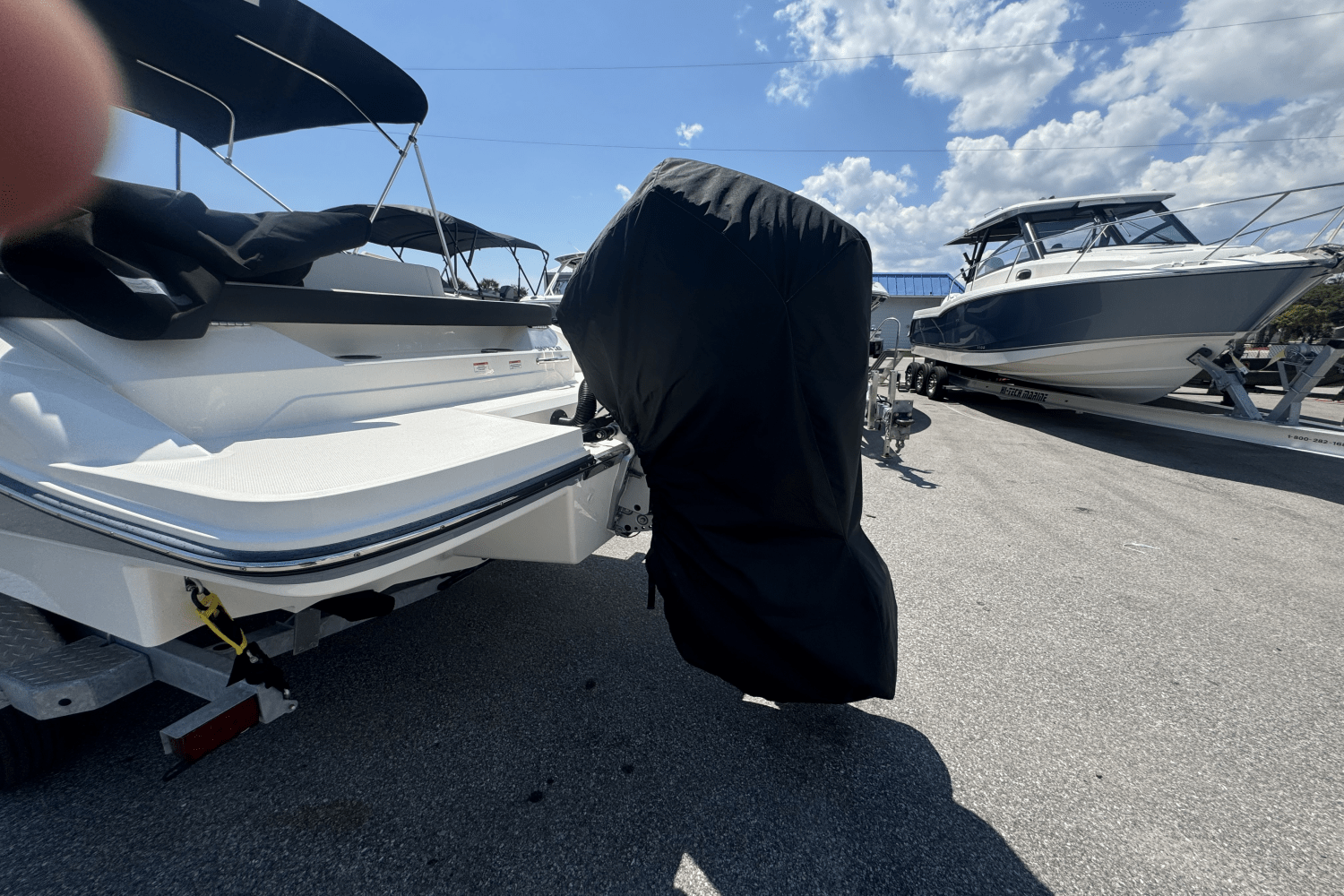 Slide: The Image of Sea Ray 210 SPX OB 2024 - 7