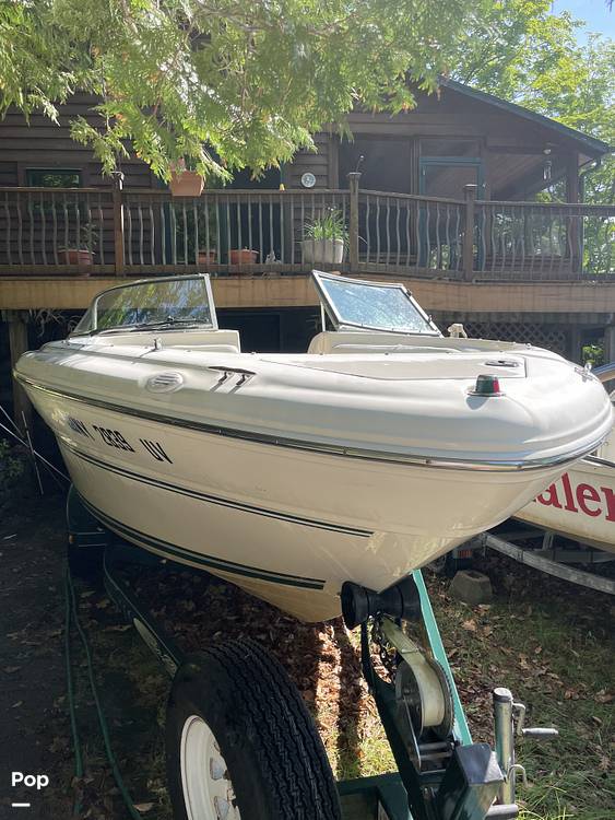 Slide: The Image of Sea Ray 210 Sundeck 2000 - 15322295