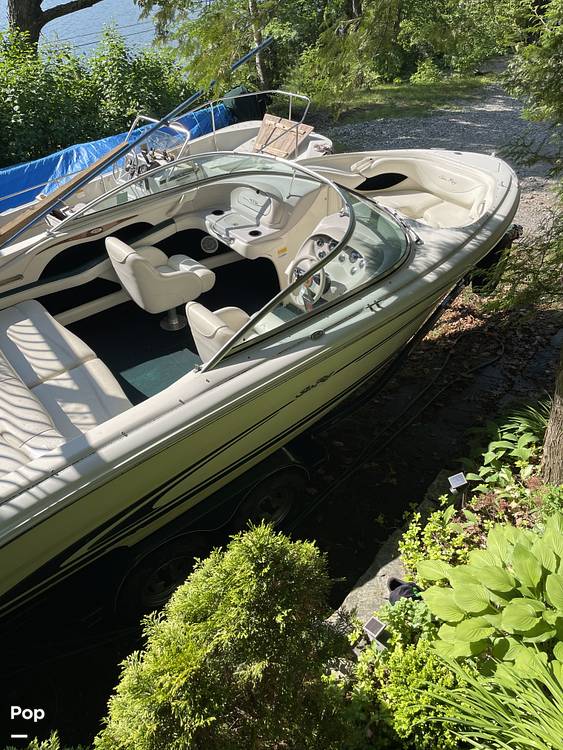 Slide: The Image of Sea Ray 210 Sundeck 2000 - 15322303