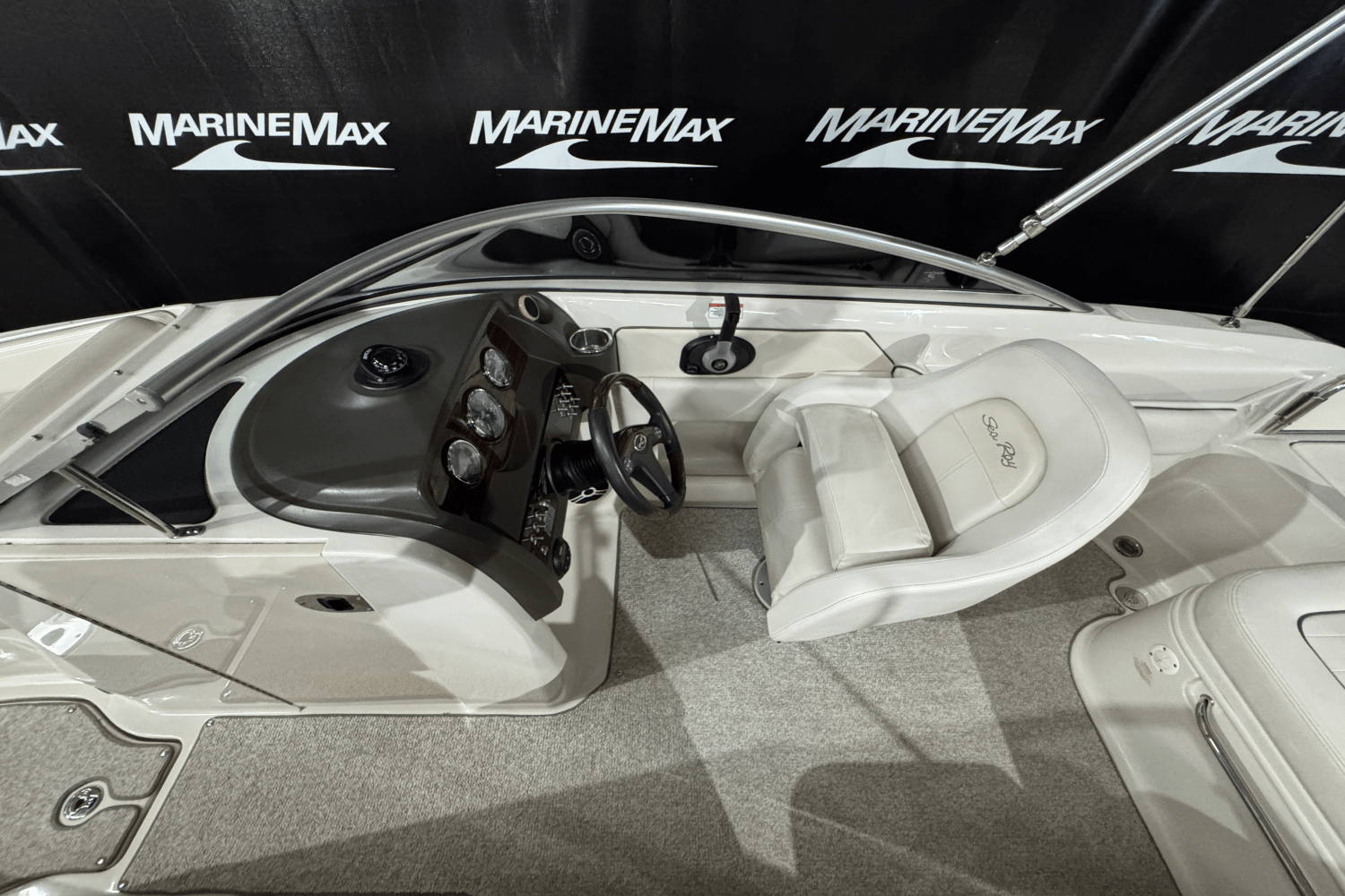 Slide: The Image of Sea Ray 210 SUNDECK 2008 - 18