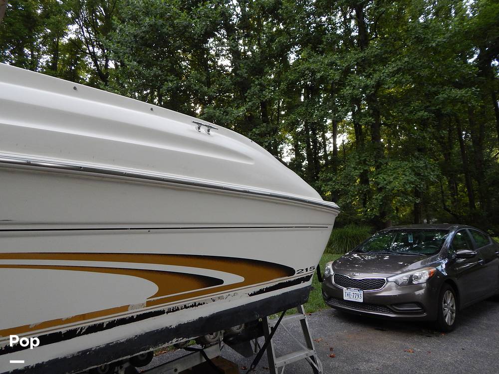 Slide: The Image of Sea Ray 215 Express Cruiser 1999 - 12