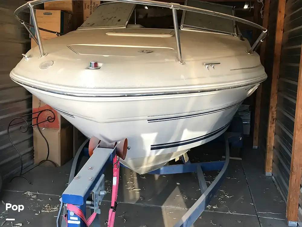 Slide: The Image of Sea Ray 215 Express Cruiser 1999 - 15333230
