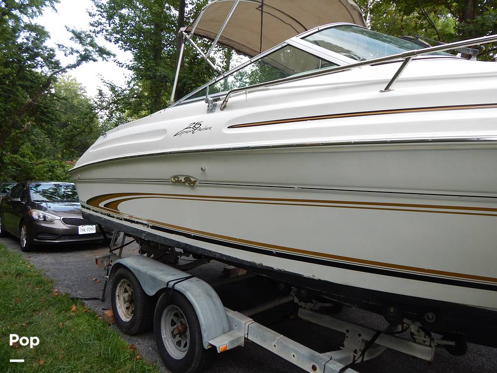 Slide: The Image of Sea Ray 215 Express Cruiser 1999 - 17