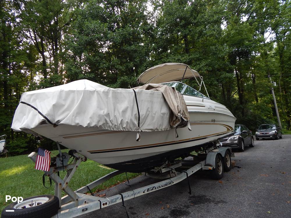 Slide: The Image of Sea Ray 215 Express Cruiser 1999 - 2