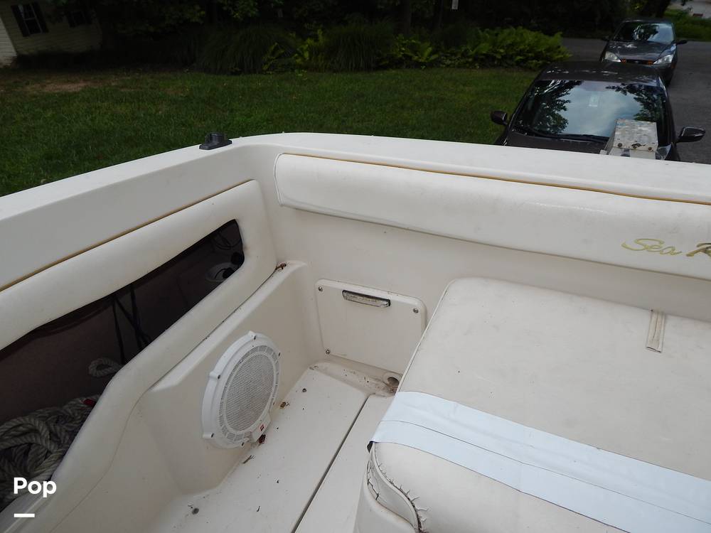 Slide: The Image of Sea Ray 215 Express Cruiser 1999 - 29