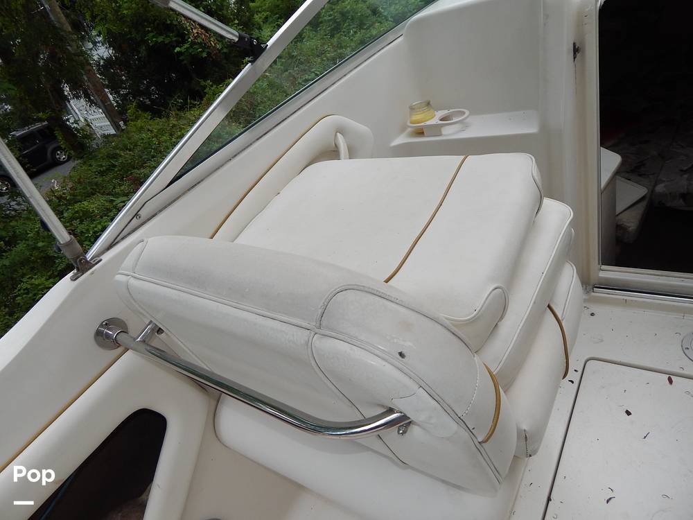 Slide: The Image of Sea Ray 215 Express Cruiser 1999 - 33