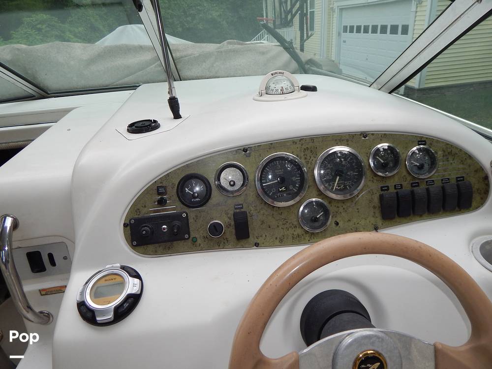 Slide: The Image of Sea Ray 215 Express Cruiser 1999 - 38