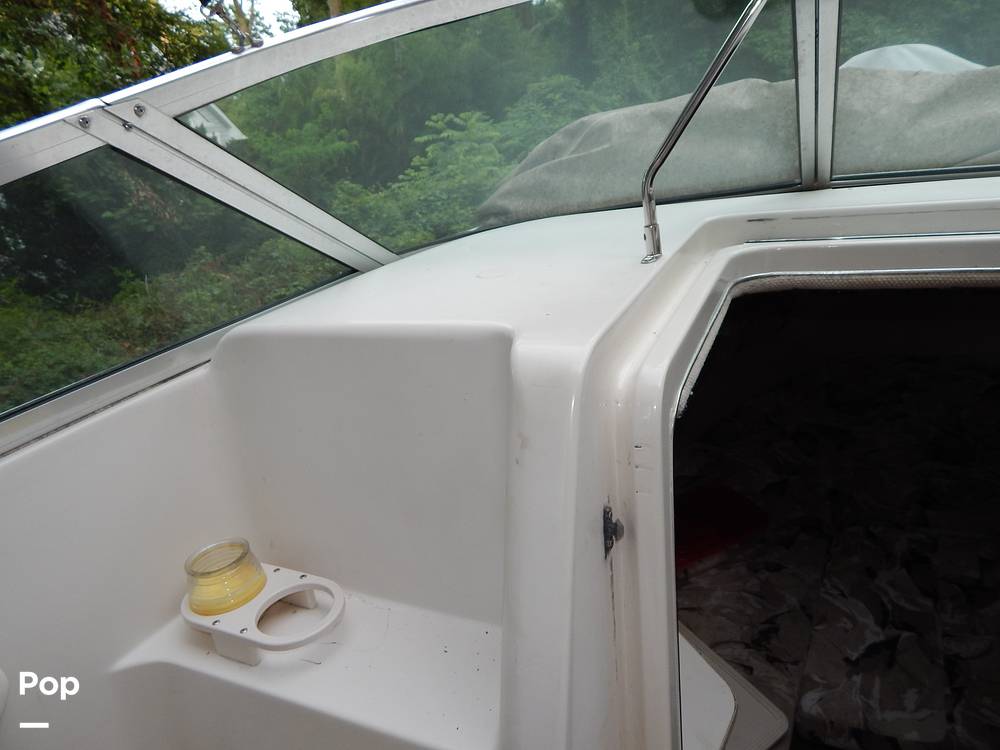 Slide: The Image of Sea Ray 215 Express Cruiser 1999 - 48