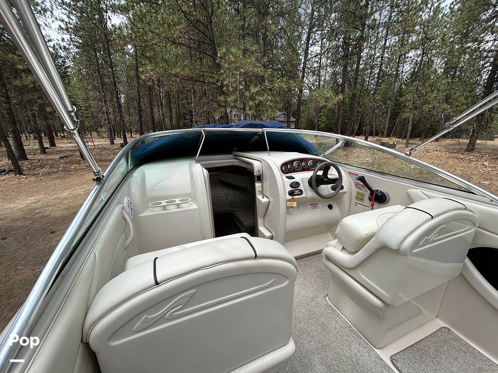 Slide: The Image of Sea Ray 215 Weekender 2004 - 12843217