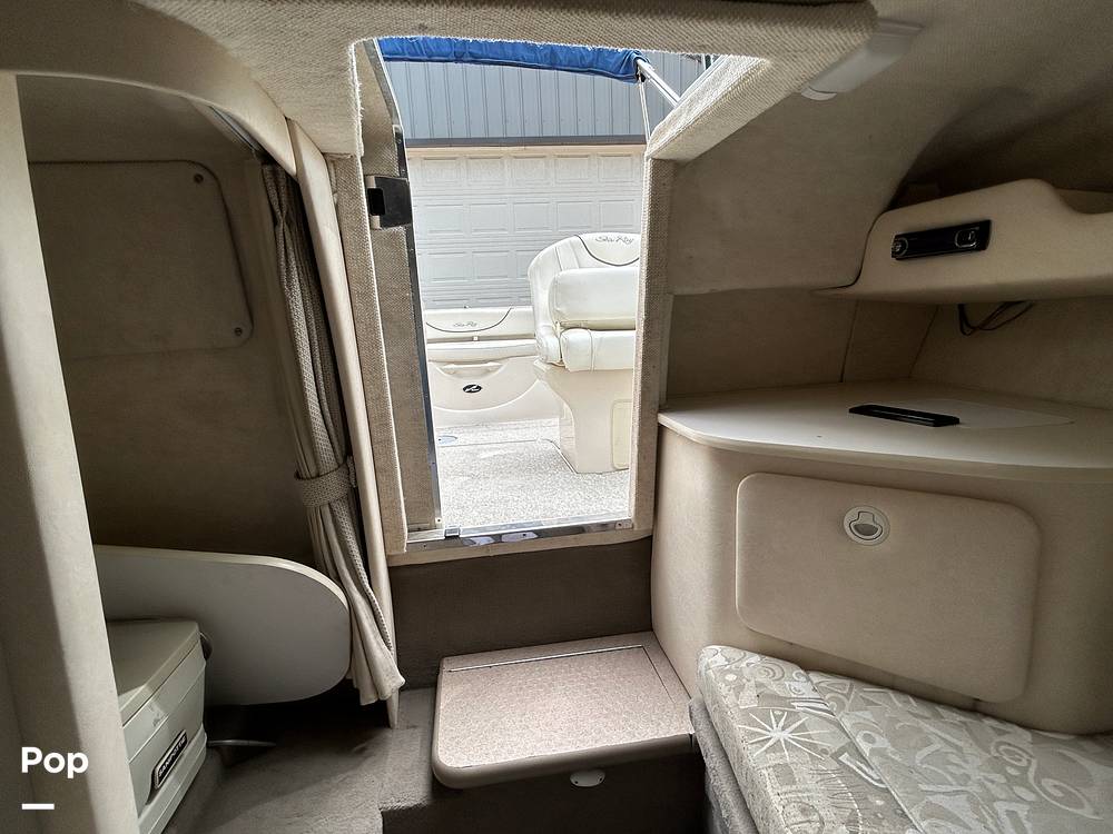 Slide: The Image of Sea Ray 215 Weekender 2004 - 12843230
