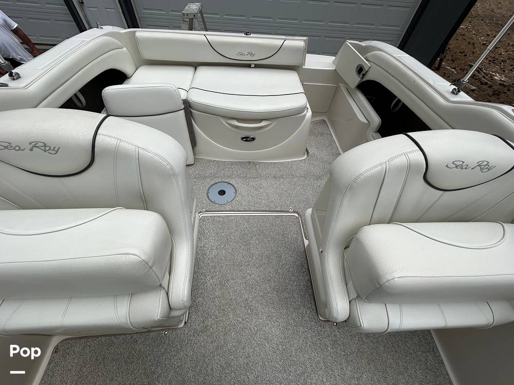 Slide: The Image of Sea Ray 215 Weekender 2004 - 12843214