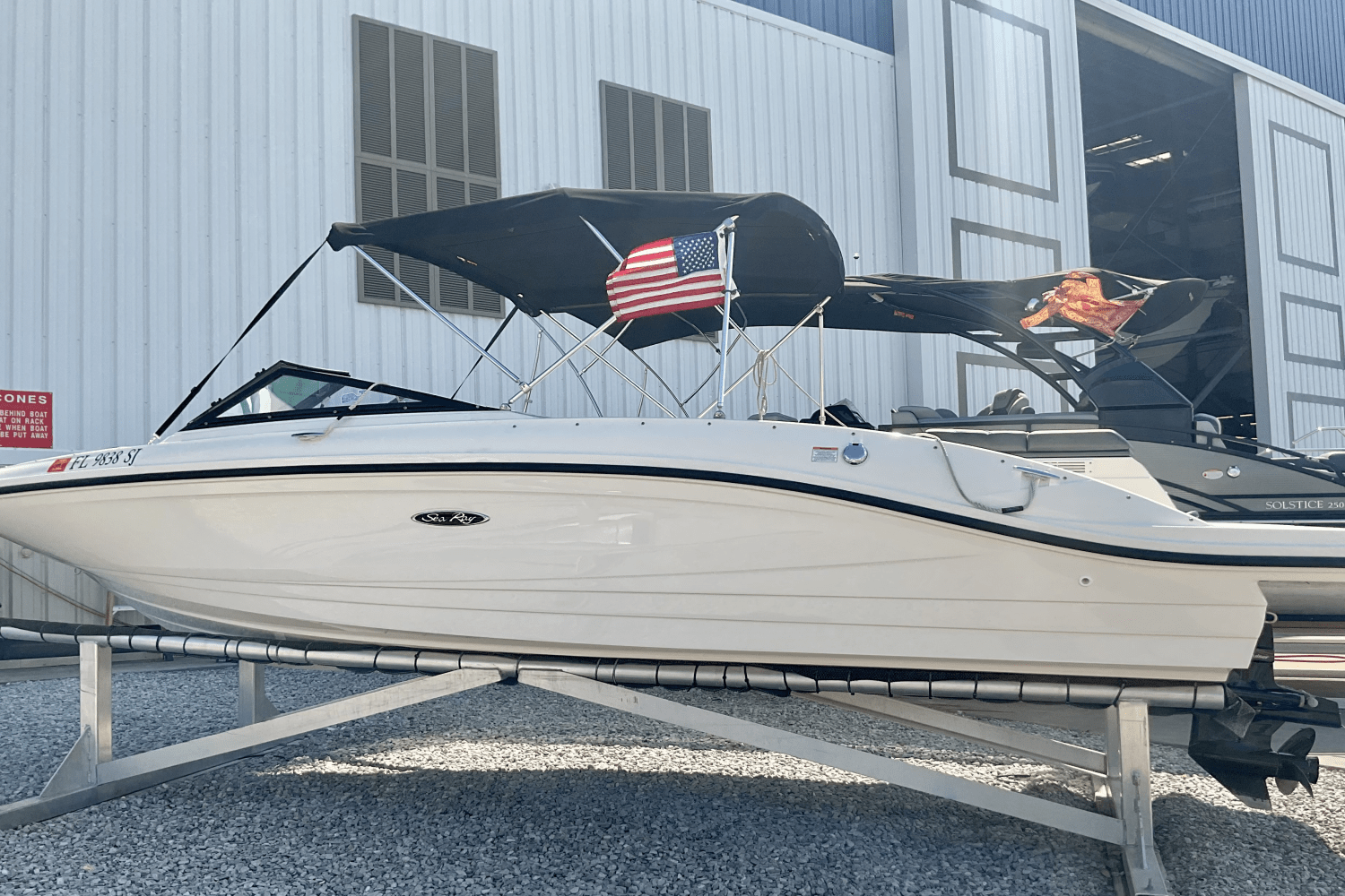 Slide: The Image of Sea Ray 21 SPX 2016 - 1