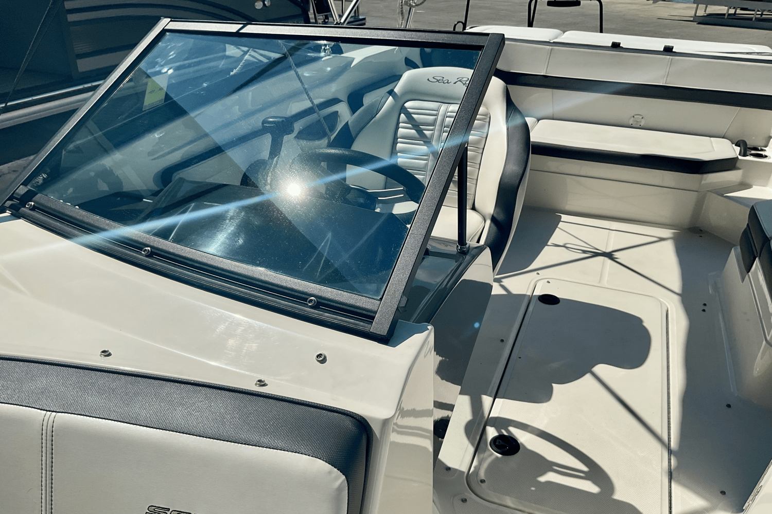 Slide: The Image of Sea Ray 21 SPX 2016 - 13