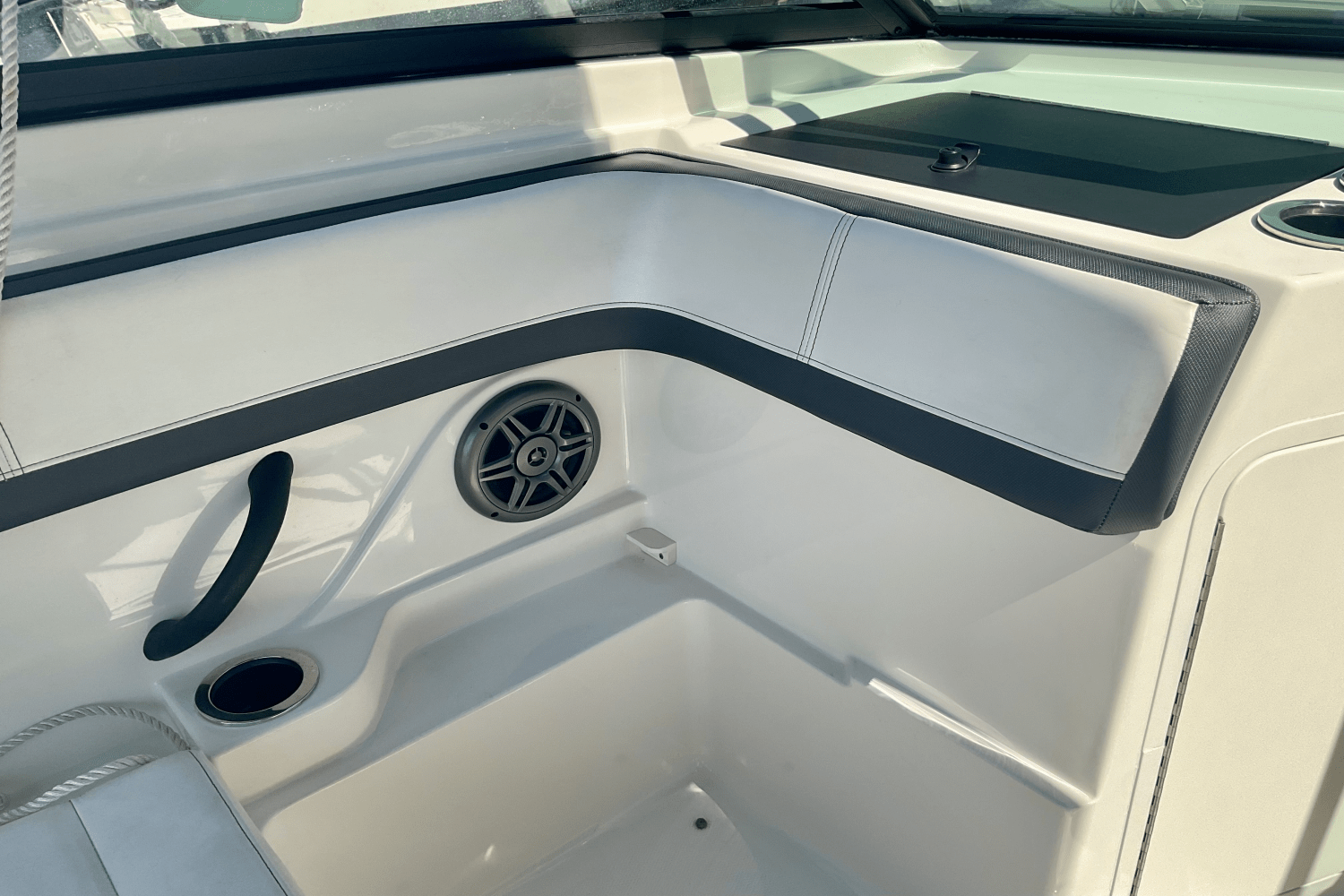 Slide: The Image of Sea Ray 21 SPX 2016 - 15