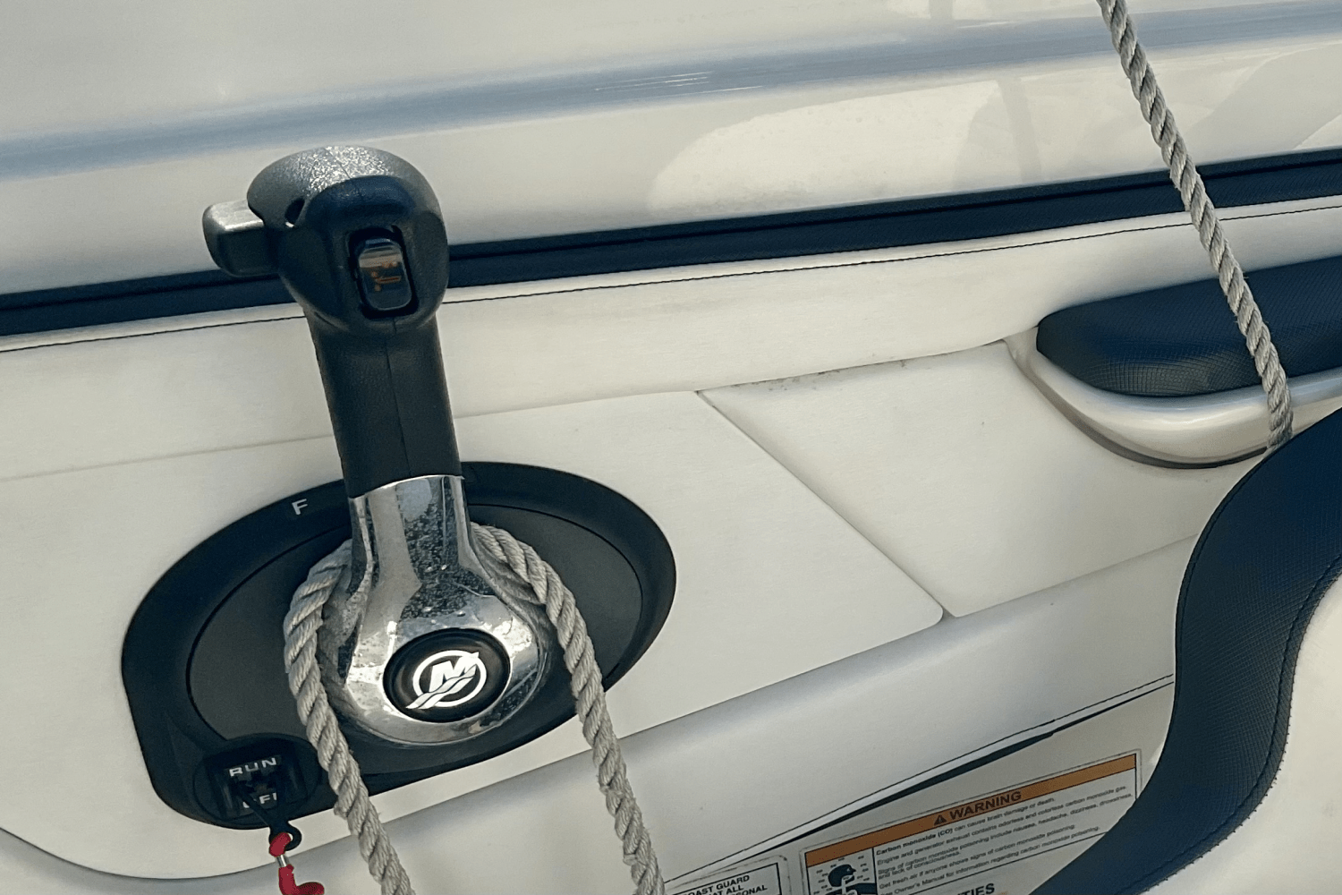 Slide: The Image of Sea Ray 21 SPX 2016 - 17