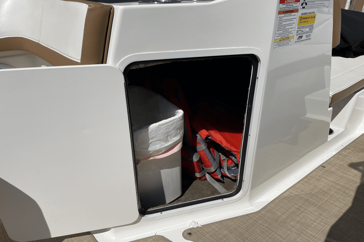 Slide: The Image of Sea Ray 21 SPX 2018 - 36
