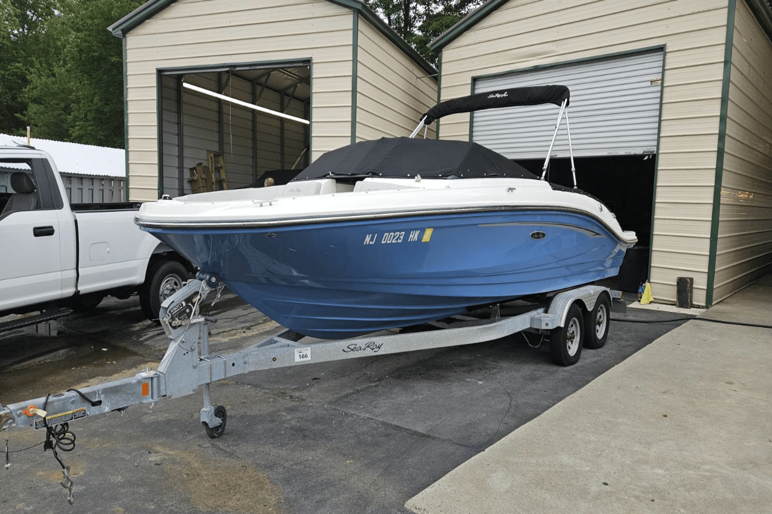 Slide: The Image of Sea Ray 21 SPX 2020 - 0