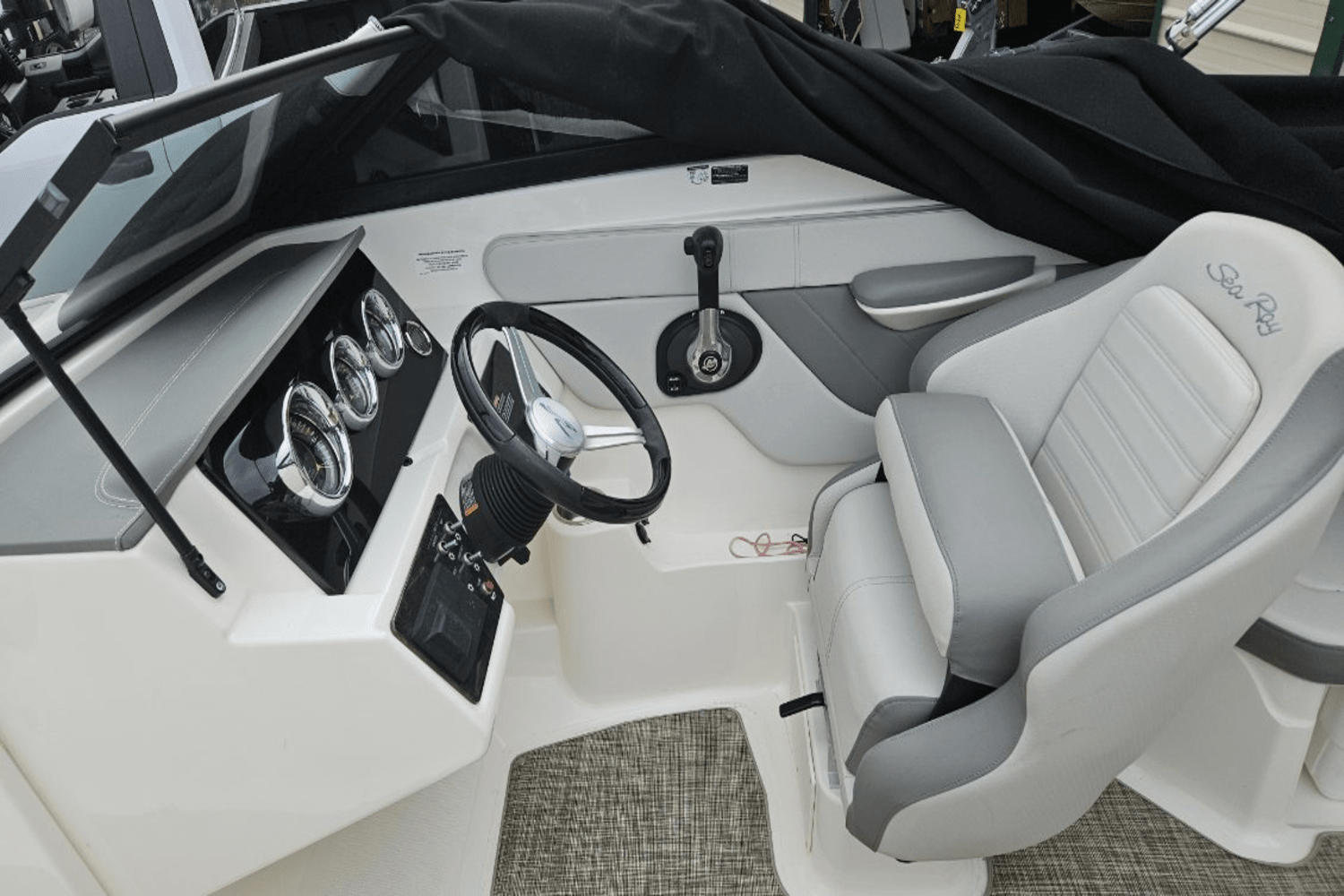 Slide: The Image of Sea Ray 21 SPX 2020 - 10